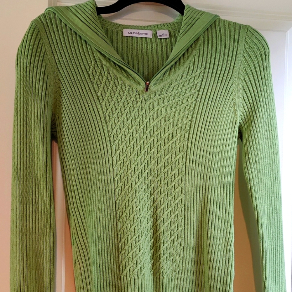 Liz Claiborne green sweater
